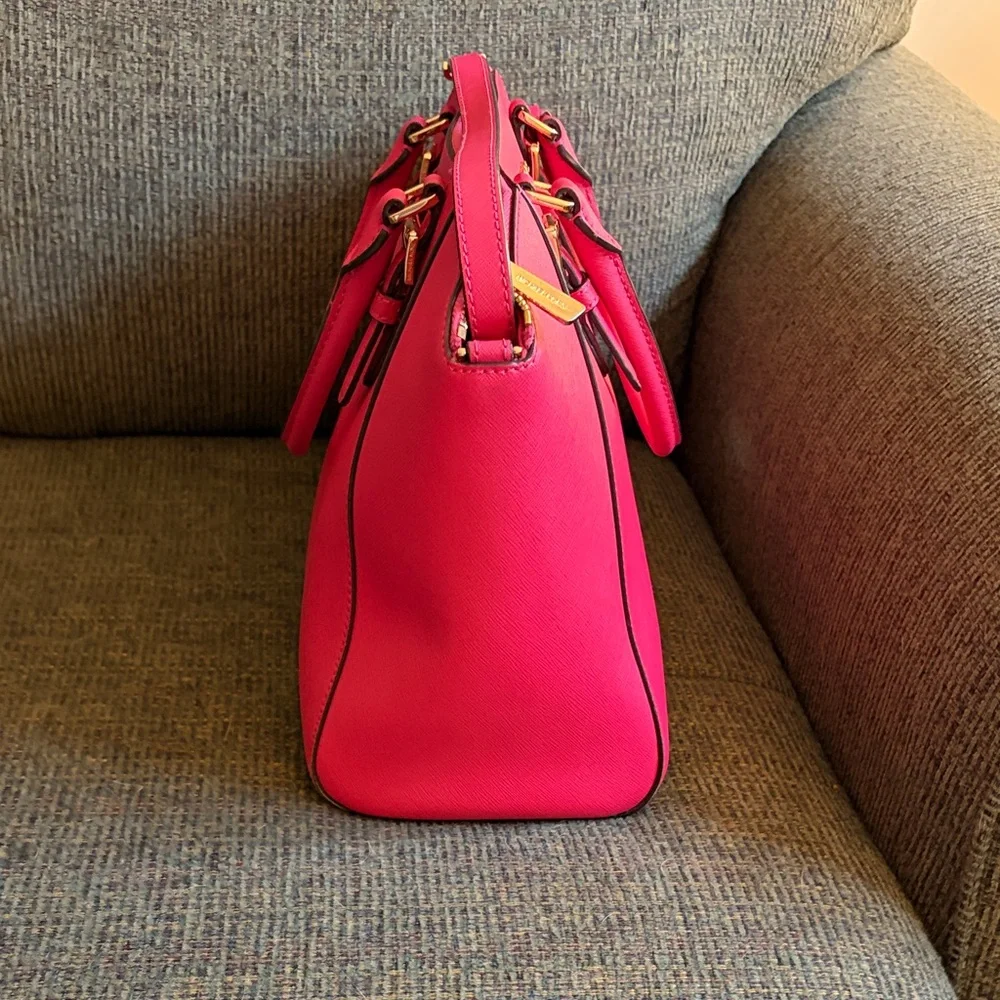 Michael Kors Large Ciara Satchel - Picture 4 of 6